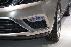 吉利汽车-帝豪CROSS