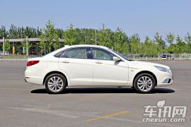 北京汽车-绅宝D50-1.5L CVT豪华版