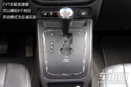 Jeep-自由客-2.4L 豪华导航版
