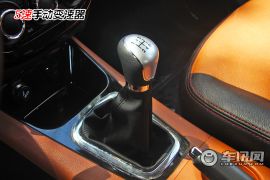 输出平顺/驾乘舒适 车讯网测试东风风行景逸X5 1.8T