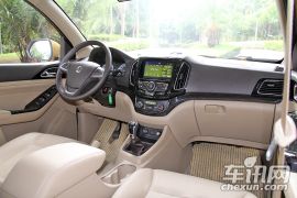 宝骏-宝骏730-1.5L 手动豪华型 7座