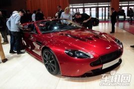 阿斯顿·马丁-V12 Vantage