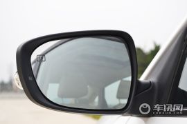 长安汽车-悦翔V7