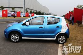 众泰电动车云100上市发布会