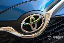 丰田-YARiS(海外) 2015