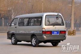 厦门金旅-金旅海狮-2.0L标准轴高级版V19 