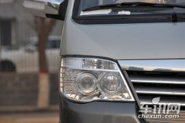 厦门金旅-金旅海狮-2.0L标准轴高级版V19 