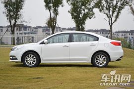 众泰汽车-众泰Z500-1.5T CVT豪华型