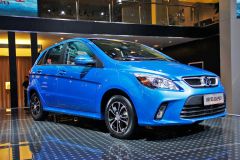 北京汽车-绅宝D20