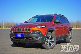 Jeep-自由光-2.4L 都市版