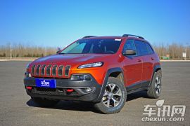 Jeep-自由光-2.4L 都市版