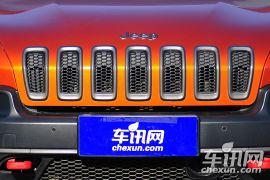 Jeep-自由光-2.4L 都市版