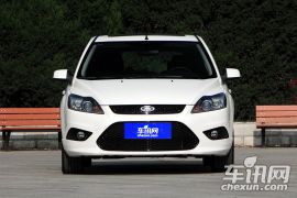 长安福特-福克斯-两厢经典 1.8L 自动酷白典藏版