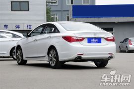 北京现代-索纳塔八-2.0L 自动尊贵版