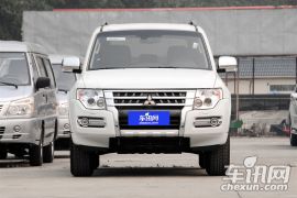 三菱-帕杰罗-3.0L 精英超越版 国V