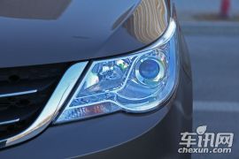 宝骏-宝骏730-1.8L 手动豪华导航ESP版 7座