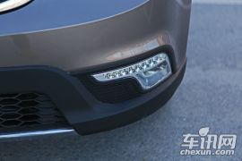 宝骏-宝骏730-1.8L 手动豪华导航ESP版 7座