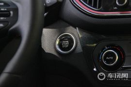 东风悦达起亚-KX3傲跑-2.0L 自动四驱PRM