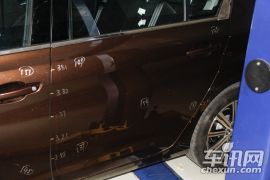 标致4081.8L 自动豪华版-科学实验