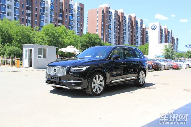 沃尔沃xc90展位现车颜色齐全特价68万