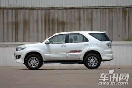 丰田-Fortuner-2.7L 标准版
