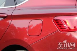 吉利汽车-博瑞-1.8T 尊贵型