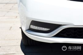 吉利汽车-新帝豪-三厢 1.3T 手动向上版