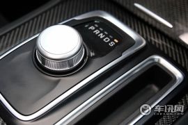 克莱斯勒-克莱斯勒300C SRT 2016