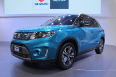 铃木-超级维特拉