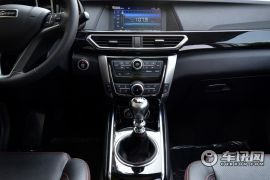 众泰汽车-大迈X5-1.5T 手动尊贵型