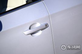 一汽奔腾-奔腾B30-1.6L 自动尊贵型