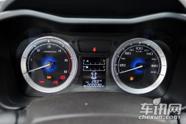 江西五十铃-瑞迈-2.8T两驱豪华款JE493ZLQ4CA