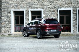 广汽菲克-自由光-2.4L 全能版  ￥31.58