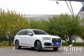 奥迪-奥迪Q7-45 TFSI 运动型  ￥0.0