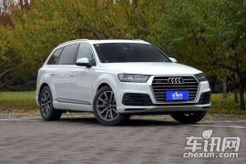 奥迪-奥迪Q7-45 TFSI 运动型  ￥0.0