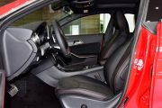 奔驰-奔驰CLA级-CLA 220 4MATIC  ￥31.8