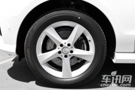 奔驰-奔驰M级-ML 400 4MATIC动感型  ￥91.6