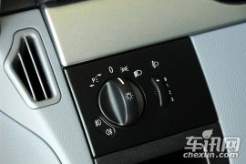 福建奔驰-威霆-3.0L 商务版  ￥38.9