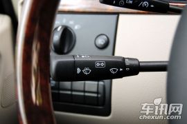 福建奔驰-唯雅诺-3.5L 卓越版   ￥68.9