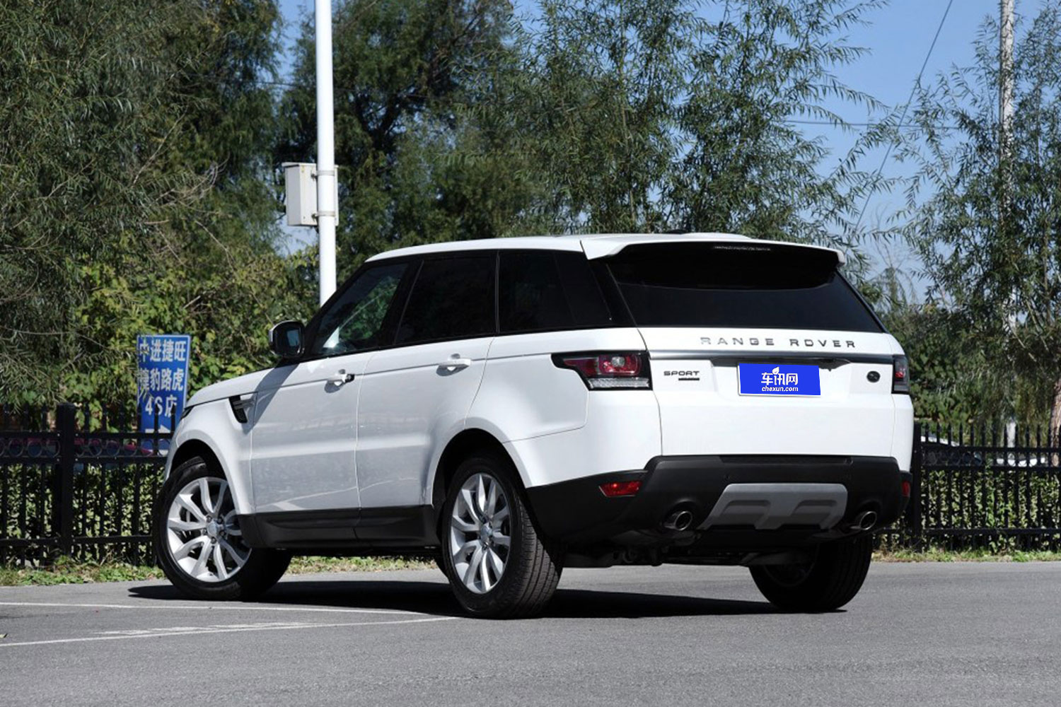 car_default_69359C2A83F8D794FDBB608474B1E20A.jpg