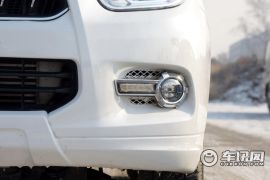 福田汽车-萨瓦纳-2.0T 四驱汽油尊享版7座