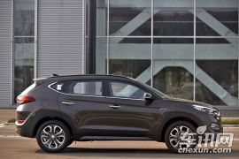 北京现代-途胜-1.6T 四驱 双离合旗舰型