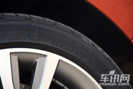 华晨宝马-宝马2系旅行车-220i 豪华设计套装