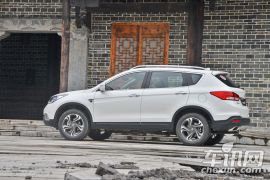 东风乘用车-风神AX7-1.4T 手动智逸型