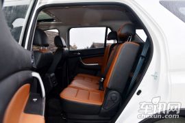 长安汽车-长安CX70-1.6L 手动豪华型