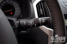 江西五十铃-五十铃mu-X-3.0T 四驱手动探索型 5座