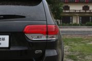 Jeep-大切诺基-3.6L 豪华导航版