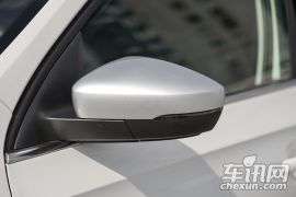 上汽大众-桑塔纳-Cross 1.6L 自动舒适型  ￥12.99