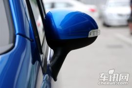 宝骏-乐驰-改款 1.2L 手动运动版活力型  ￥4.68