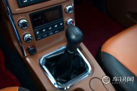 江铃集团轻汽-骐铃T5-2.8T两驱尊贵型加长轴距JE493ZLQ4E